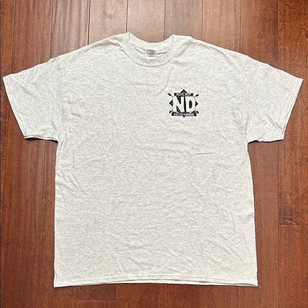 Neck Deep Light Gray Graphic Band Merch Tee Shirt, Size XL, NWOT